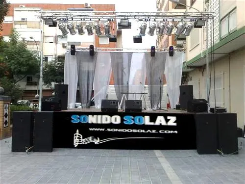 Montaje Concierto   8600w De Sonido Y 24000w De Iluminacion   Espectaculo De Hip Hop En Parque Senabre